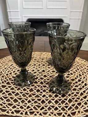 Set of four vintage La Rochere France Smokey gray tear drop pattern wine glasses